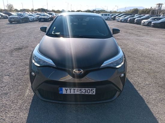 Εικόνα της TOYOTA C-HR 1.8H 5D AUT C-LUB BI TONE